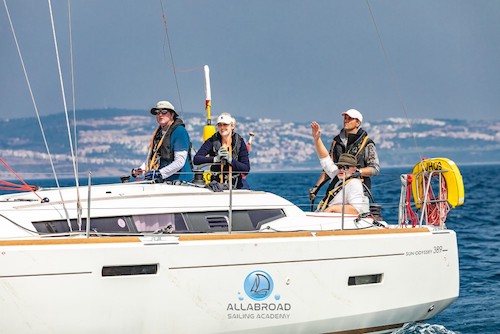 RYA Sailing course underway sailing small